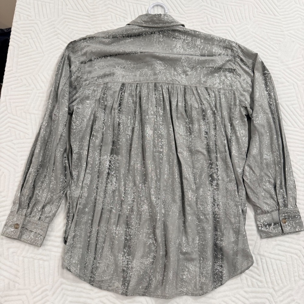 Pilcro Anthropologie Metallic Silver Foil Button Down Shirt Grey Rayon Large - Picture 5 of 10
